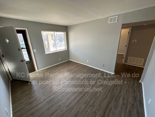 Photo - 2210 NE 77th St