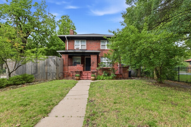 Building Photo - 101 N Belmont Pl