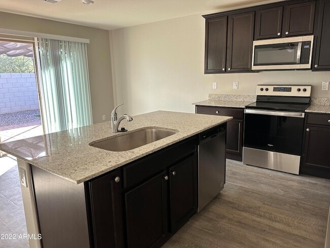 Photo - 495 W Geib Ave