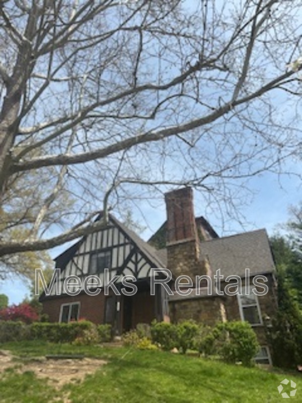 Building Photo - 402 Holswade Dr Rental