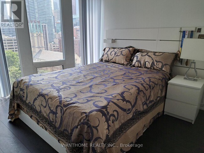 Photo - 60 Shuter St Unité 1605