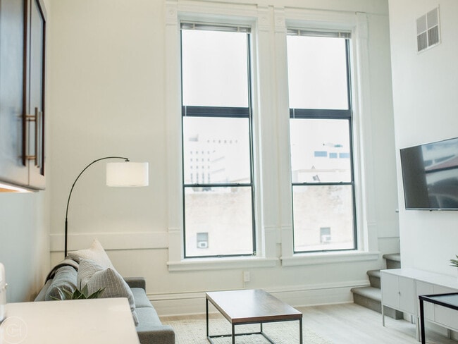 Gabriel Lofts