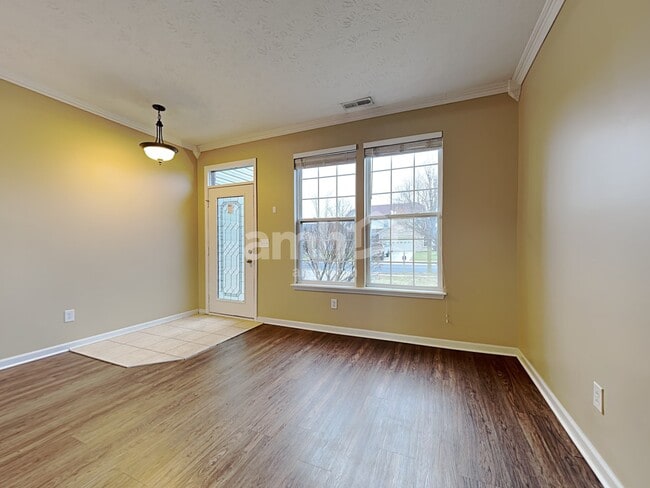 Photo - 15554 Landsbrook Run E
