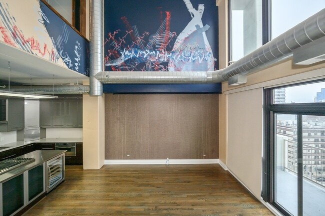 Photo - 1530 S State St Unit 1021