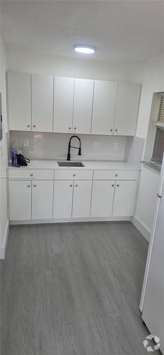 Building Photo - 2460 SW 15th St Unit 0 Rental