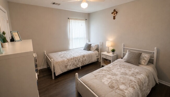 Photo - 2507 Moapa Dr