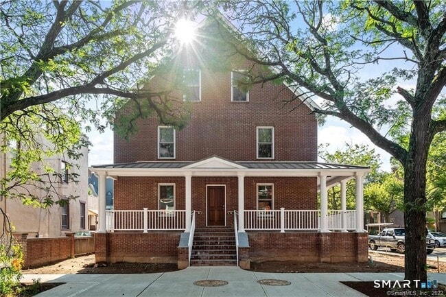 109 Olive St Unit 1