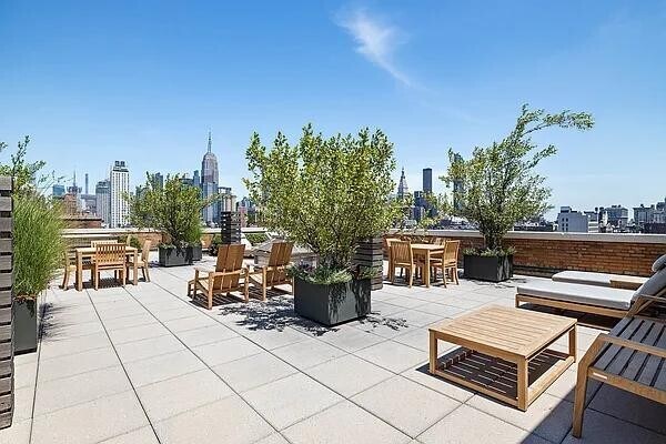 161 W 16th St Unit 13I