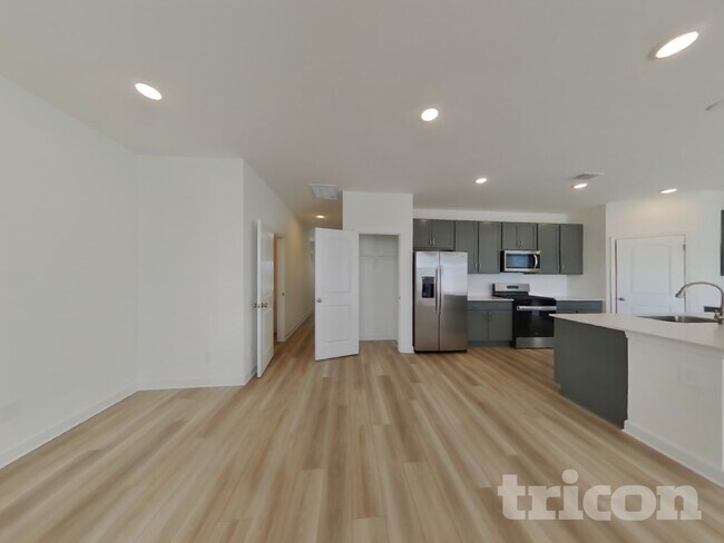 Photo - 5311 Carnegie Rd