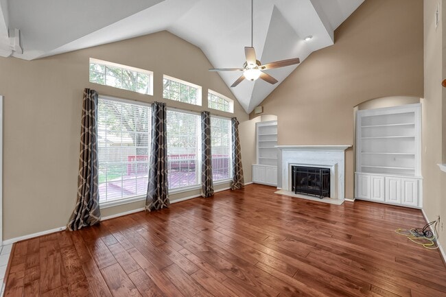 Photo - 30118 Bashaw Dr