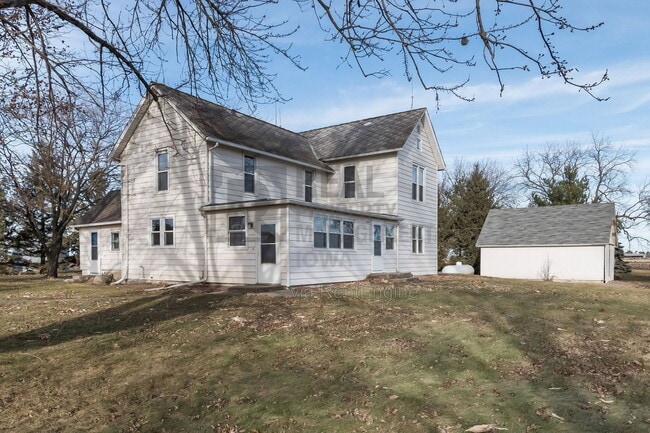 Building Photo - 1667 W Ave