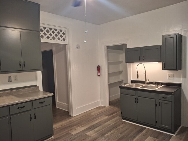 Building Photo - 28 Western Ave Unit 28 Western Ave