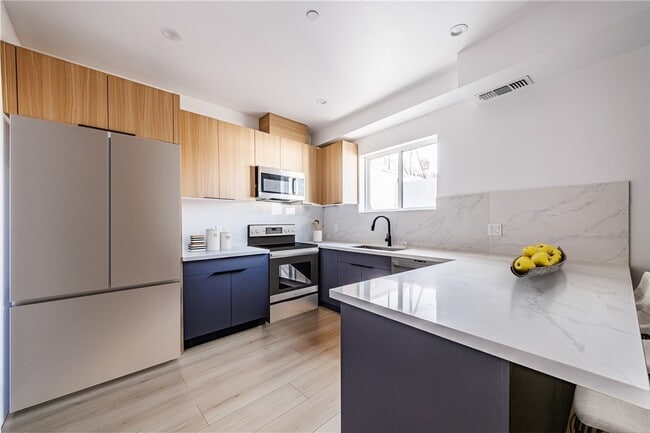 Photo - 13463 Beach Ave