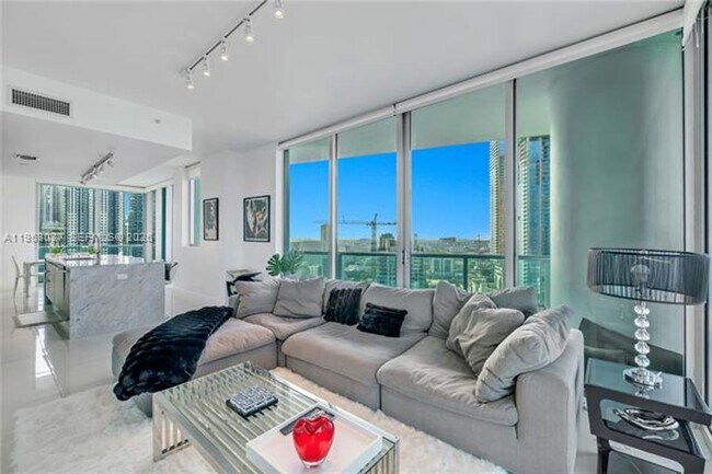 Photo - 900 Biscayne Blvd Unit 900 Biscayne Blvd  3112