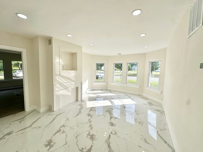 Photo - 155 Leesville Rd