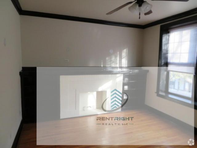 Building Photo - 2 bedroom in CHICAGO IL 60660 Unit 1248 - 3 Rental