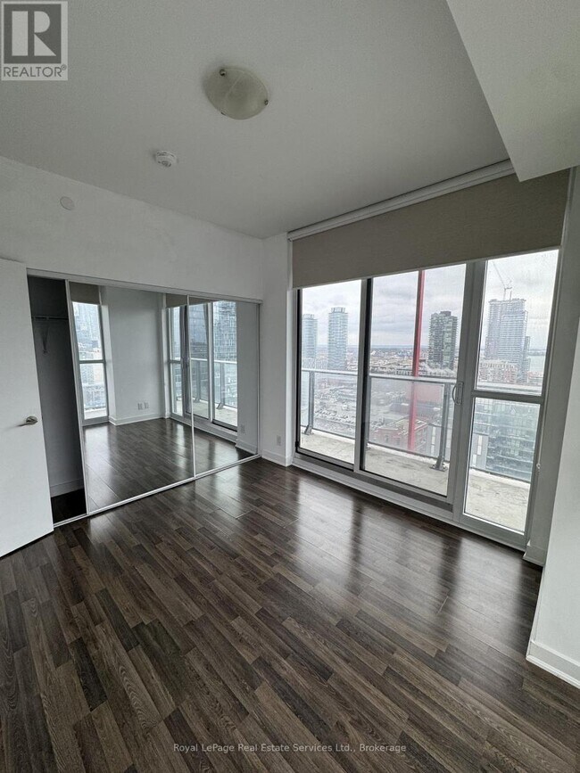 Photo - 120 Parliament St Unité 1912