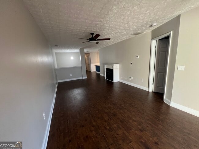 Photo - 333 Tara Commons Cir