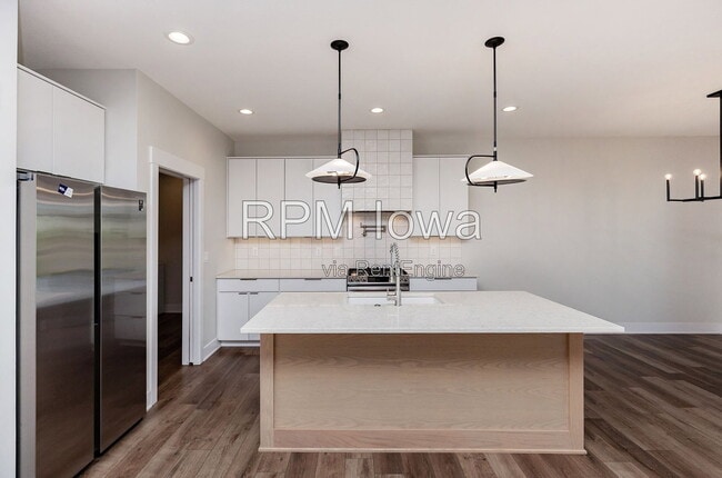 Photo - 5901 NE Sherman Dr