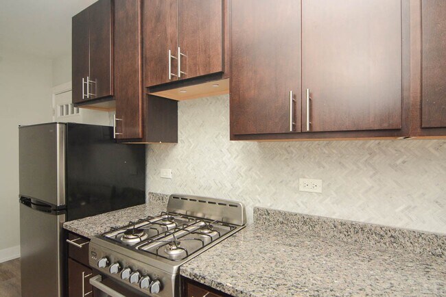 Photo - 434 W Belden Ave Unit 201A