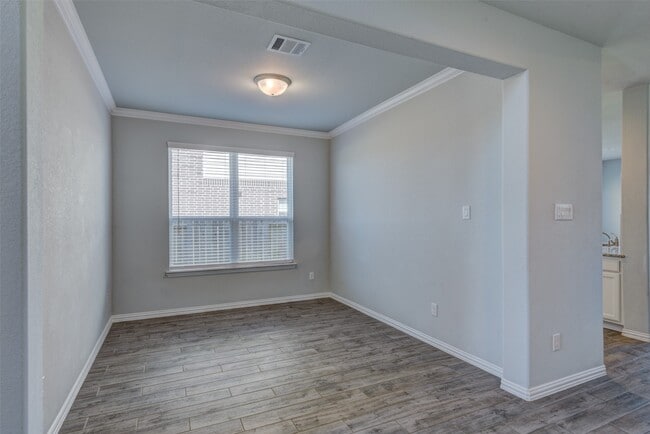 Photo - 23421 Vineyard Dr