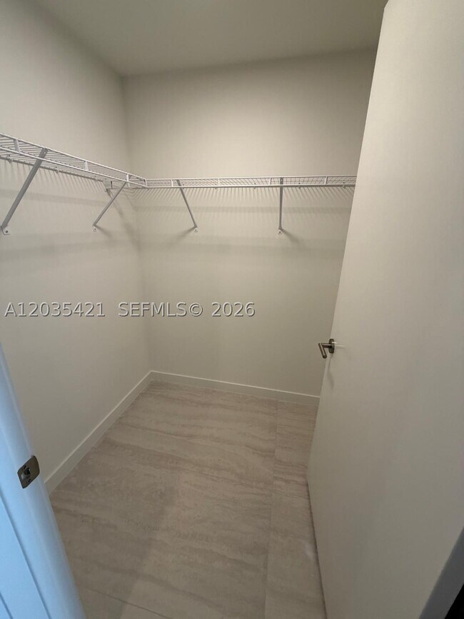 Photo - 77 SE 5th St Unit 2512