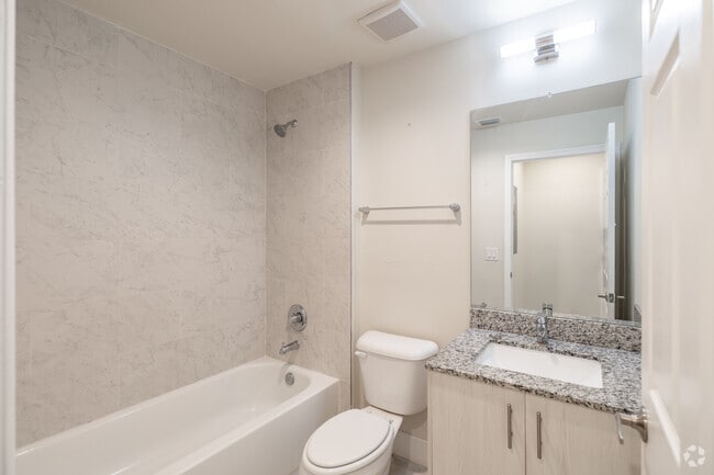 Bathroom 1 - Cape Summit