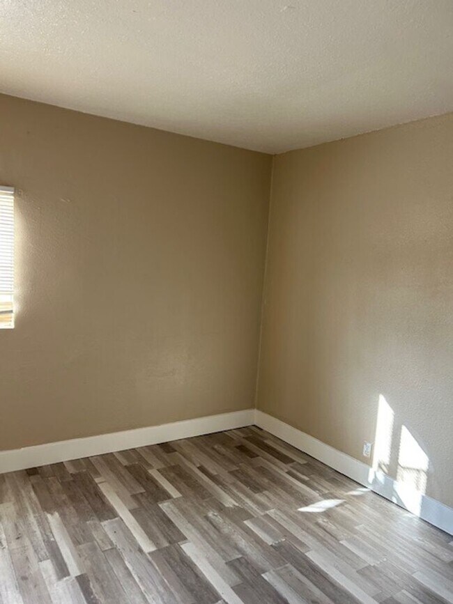 Photo - 1171-1173 ALAMOS AVE Unit 1171 ALAMOS AVE