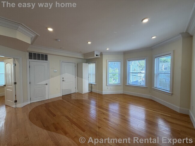 65 Newton St Unit 2