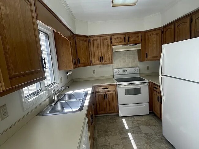 Photo - 4736 Weatherhill Dr