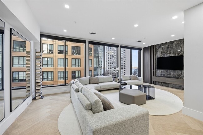 Building Photo - 125 Broad St Unit PH