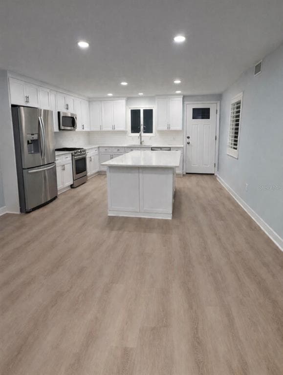 Photo - 676 El Centro