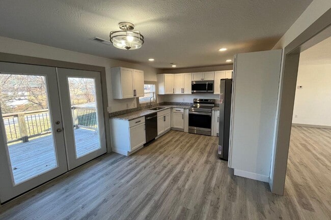 Photo - 424 N Clay St