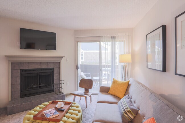 2BR,2BA,-1011SF