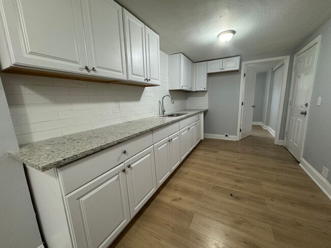 Photo - 46 W 23rd St