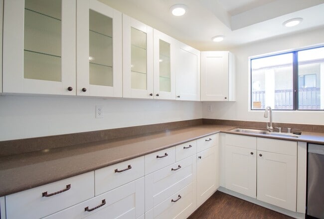 Photo - 2001 E 21st St