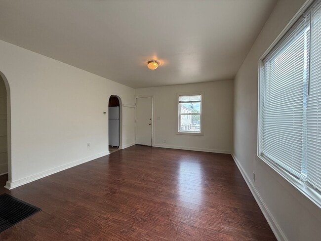 Photo - Thirteenth 2104 &amp; 2102 Unit 2102