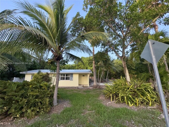 Building Photo - 786 Bostwick Dr Rental