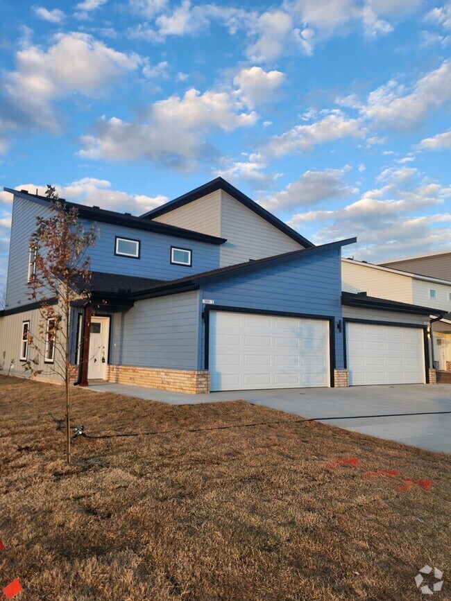 Building Photo - POIGAI ESTATES: BRAND NEW Rental