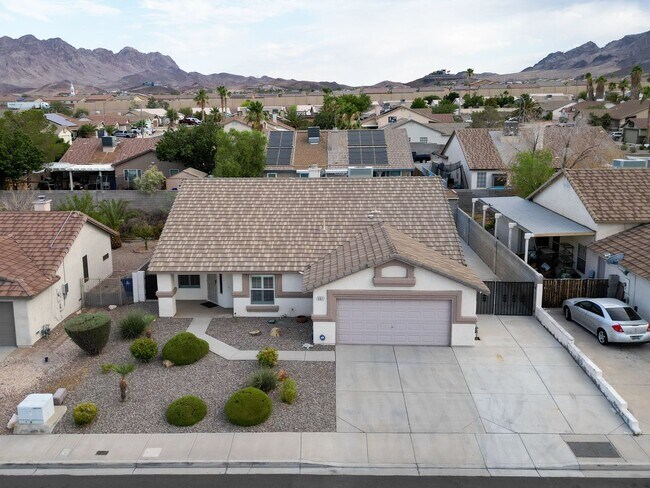 561 Pacer Terrace