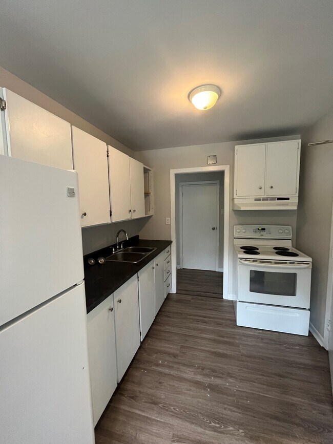 Photo - 22 High St Unit 13