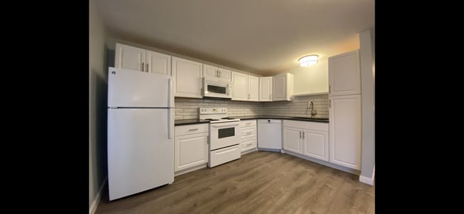 Photo - 625 NW Fenton St