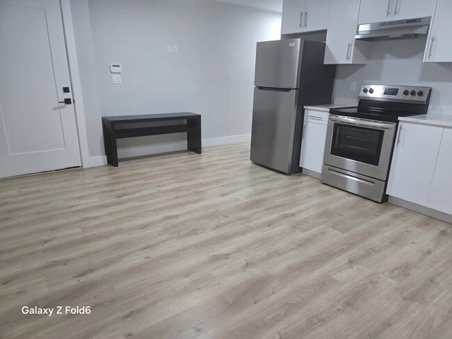 19272 71 Ave