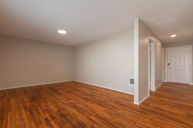 Photo - 2531 SE 27th Ave