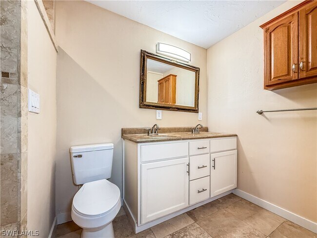 Photo - 2115 St Croix Ave