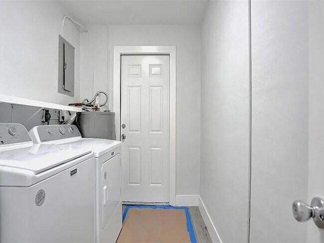 Photo - 9456 SW 51st St