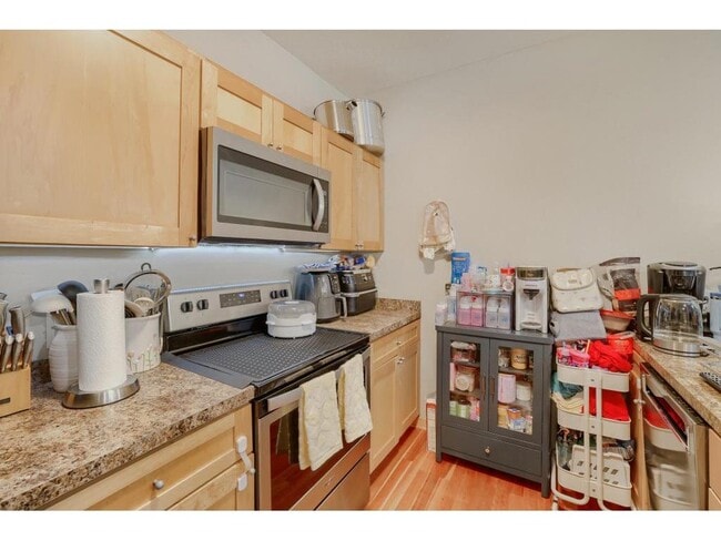Photo - 2850 Cedar Ave S Unit 202