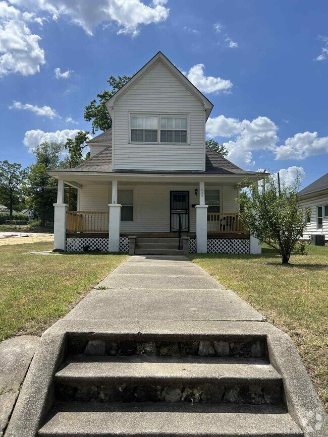 Building Photo - Charming 3-Bedroom, 2-Bathroom Two-Story H... Rental