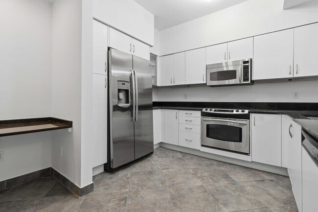 Photo - 233 S Federal Hwy Unit 2