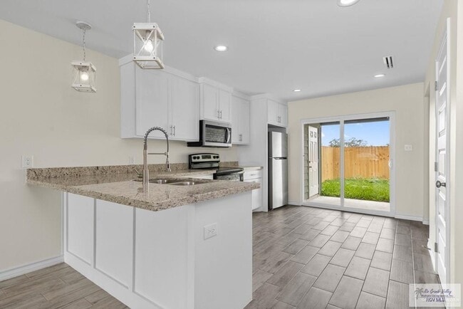 Photo - 19 Seminole Ln